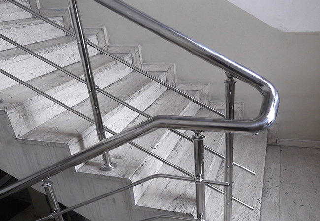 Merdiven Korkulukları